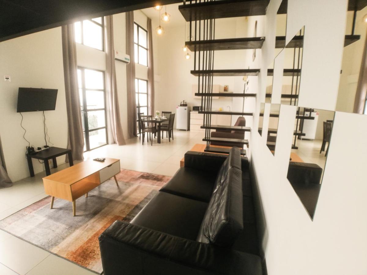 Ferienwohnung Colonial Loft Petaling Jaya Exterior foto
